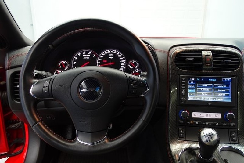 The cockpit. Image credit ebay.com